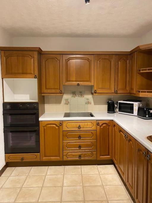 3 Bedroom Home-Inverkeithing Bagian luar foto