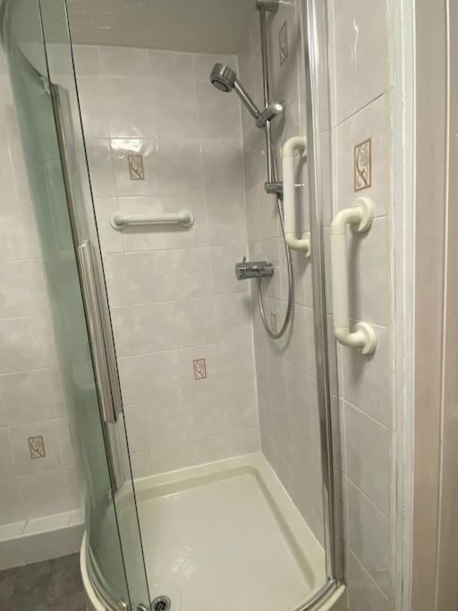 3 Bedroom Home-Inverkeithing Bagian luar foto